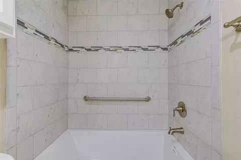Bath - 1438 Meadowhigh Ln, Spring, TX 77373 photo 1 of 4