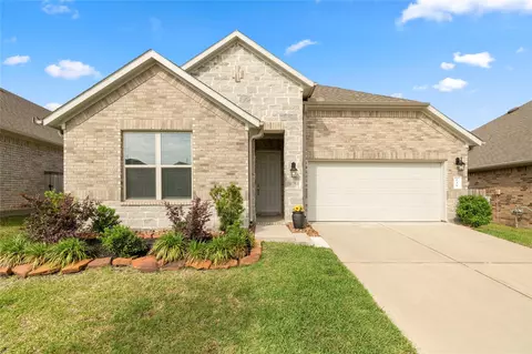 938 Youth Water Rd, Montgomery, TX 77316