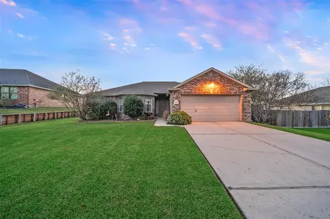 12619 Hackberry Dr, Willis, TX 77318