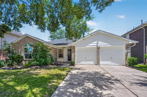 4615 Hardwood Glen Dr, Fresno, TX 77545