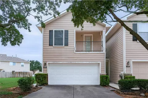 6103 Shadow Isle Ln, Houston, TX 77084