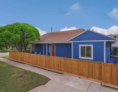1317 26th St, Galveston, TX 77550