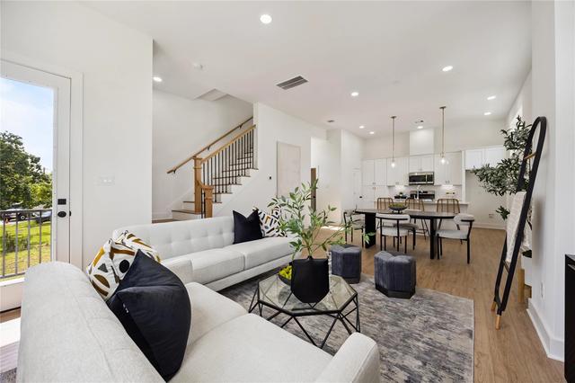 835 Rachel St #B, Houston, TX 77091