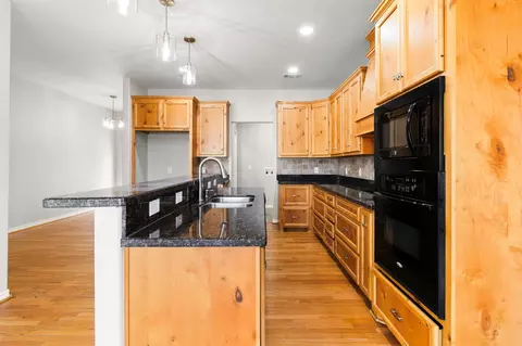 Kitchen - 231 N Point Rd, Trinity, TX 75862 photo 4 of 4