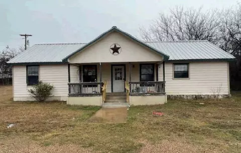 Exterior - 6554 S Highway 144, Glen Rose, TX 76043 photo 1 of 5