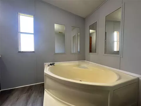 Bath - 16197 Western Echo Rd, Conroe, TX 77302 photo 3 of 6