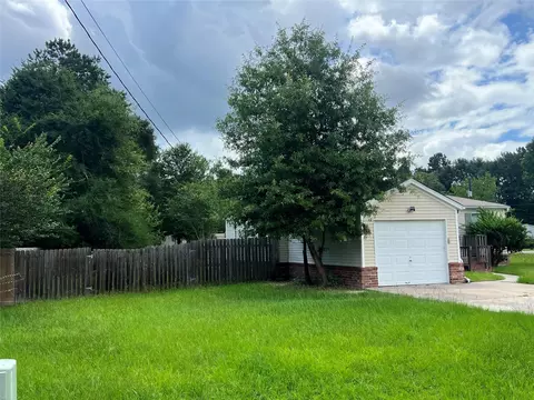 Exterior - 16197 Western Echo Rd, Conroe, TX 77302 photo 2 of 3