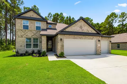 1337 Coastal Dr, Dayton, TX 77535