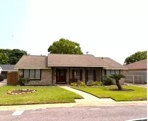 7721 Beluche Dr, Galveston, TX 77551