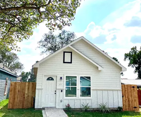 16702 E Forrestal, Montgomery, TX 77316