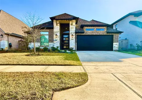 27107 Spearbract Hollow Trl, Hockley, TX 77447