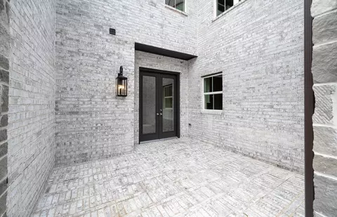 Exterior - 16352 Donen Ave, Conroe, TX 77302 photo 4 of 9