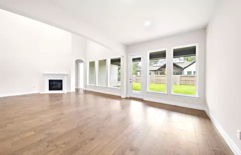Living - 16352 Donen Ave, Conroe, TX 77302 photo 1 of 9