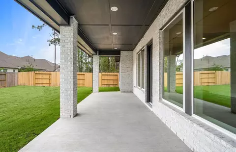 Exterior - 16352 Donen Ave, Conroe, TX 77302 photo 5 of 9