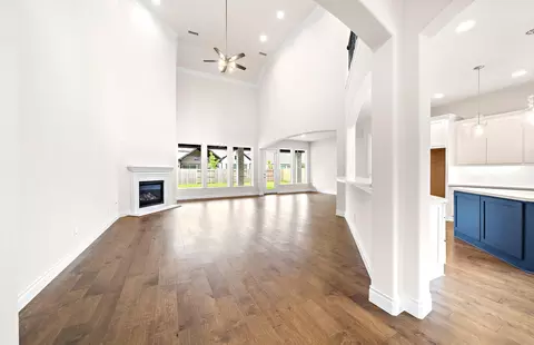 Living - 16352 Donen Ave, Conroe, TX 77302 photo 7 of 9