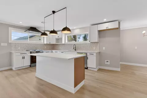 230 Pennsylvania St, Houston, TX 77029