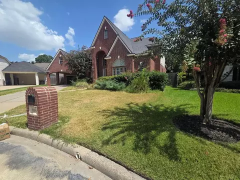 Exterior - 5304 Mountain Grove Ct, Spring, TX 77379 photo 3 of 5
