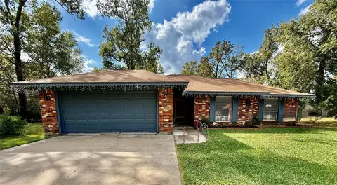 362 Bending Oaks Ln, Livingston, TX 77351
