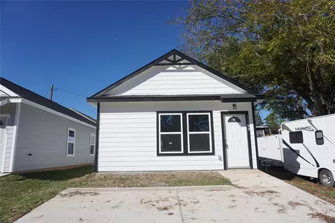 11514 Persimmon St, Willis, TX 77318