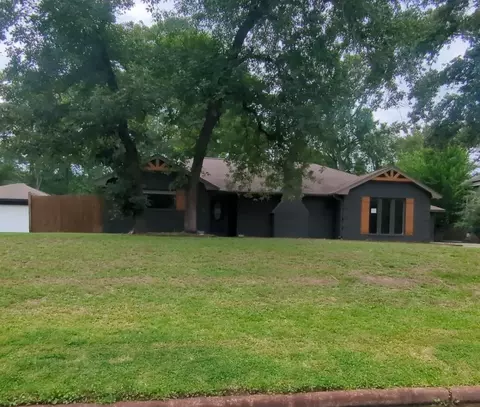 2656 S Woodloch St, Conroe, TX 77385