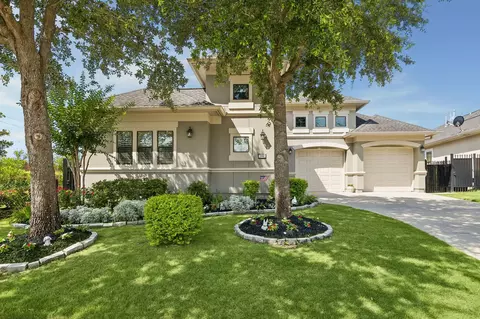 3914 Louvre Ln, Houston, TX 77082
