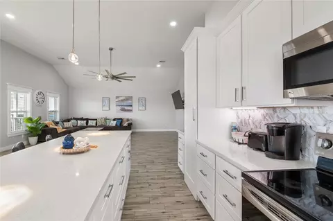18035 Shaman Dr, Galveston, TX 77554