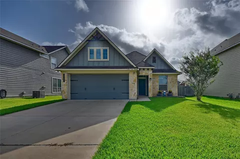 1005 Rootstock Rd, Brenham, TX 77833