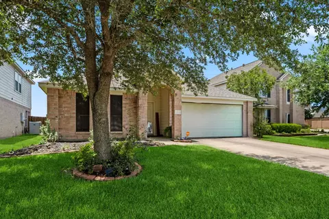 2419 Alcove Foster Ct, Fresno, TX 77545