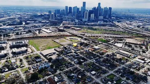 1504 Everett St, Houston, TX 77009