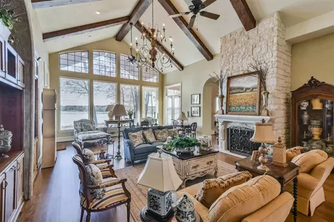 Living - 345 Mccove, Onalaska, TX 77360 photo 1 of 2