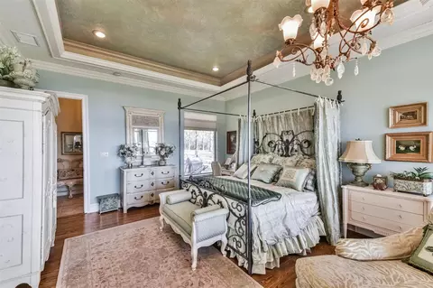 Bedroom - 345 Mccove, Onalaska, TX 77360 photo 4 of 7