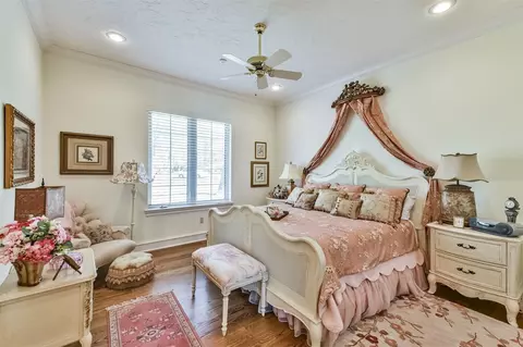 Bedroom - 345 Mccove, Onalaska, TX 77360 photo 1 of 7