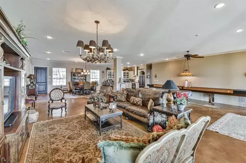 Living - 345 Mccove, Onalaska, TX 77360 photo 2 of 2