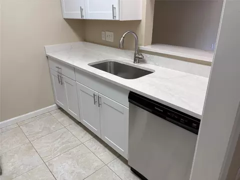 4645 Wild Indigo St #366, Houston, TX 77027