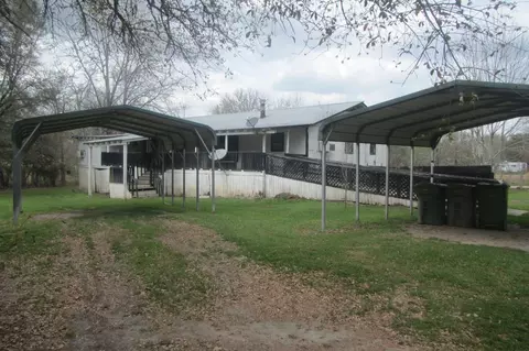 11 Harmon Creek Dr, Huntsville, TX 77320