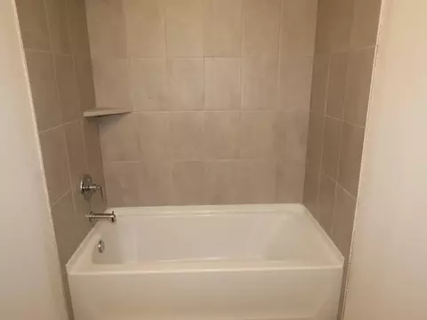 Bath - 682 Falling Cave Dr, Willis, TX 77378 photo 5 of 5