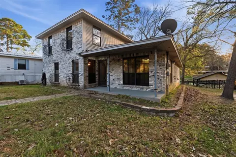 Exterior - 200 Cove View Dr, Trinity, TX 75862 photo 9 of 10