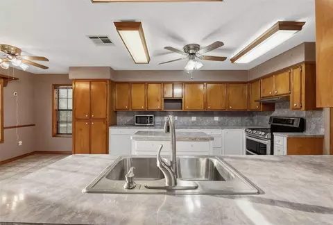 Kitchen - 200 Cove View Dr, Trinity, TX 75862 photo 1 of 2