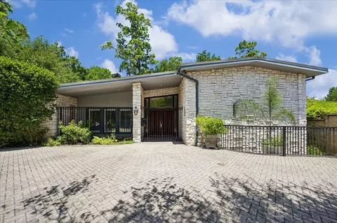 6 Gessner Rd, Houston, TX 77024