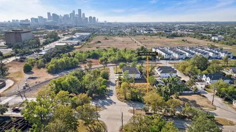 4209 Cline St, Houston, TX 77020