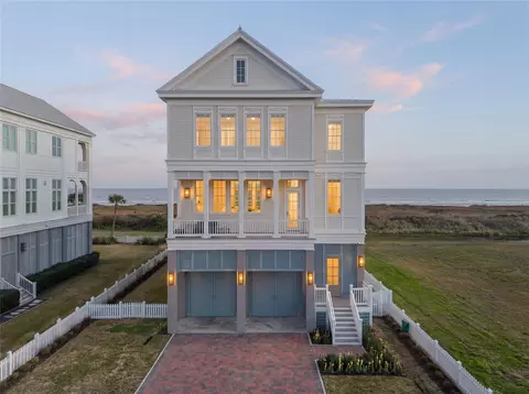 2409 E Seaside Dr, Galveston, TX 77550