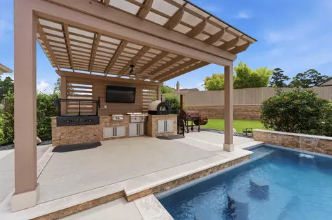 Exterior - 14012 Beartooth Bend Trl, Conroe, TX 77384 photo 7 of 15