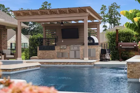 Exterior - 14012 Beartooth Bend Trl, Conroe, TX 77384 photo 6 of 15