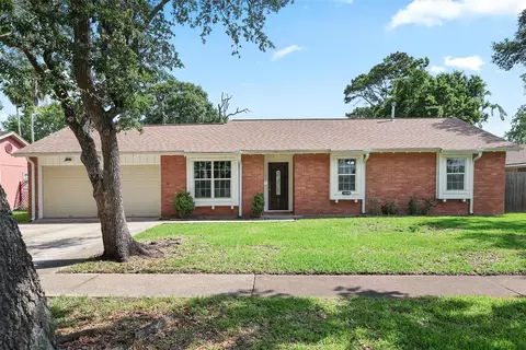 10319 Collingswood Rd, La Porte, TX 77571