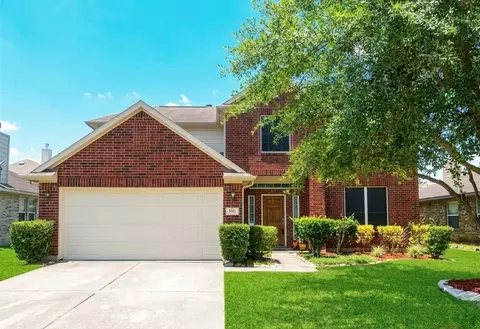 2032 Creek Shore Ln, Pearland, TX 77581
