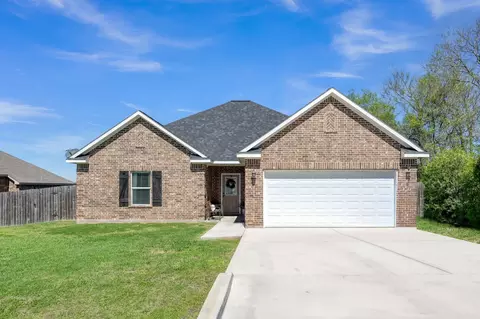Exterior - 12426 Hackberry Dr, Willis, TX 77318 photo 2 of 9