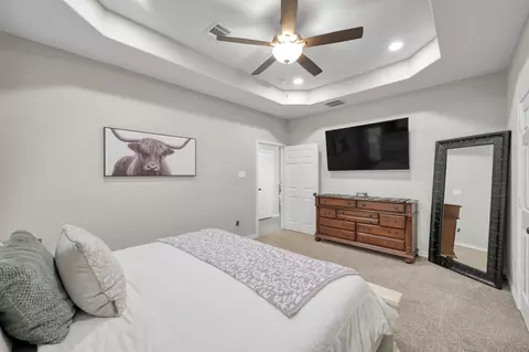 Bedroom - 12426 Hackberry Dr, Willis, TX 77318 photo 3 of 9