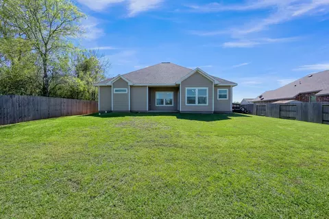 Exterior - 12426 Hackberry Dr, Willis, TX 77318 photo 8 of 9