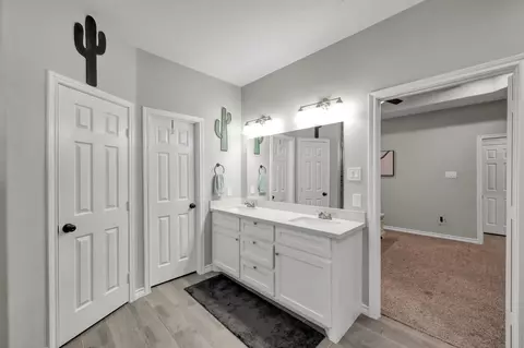 Entry Way - 12426 Hackberry Dr, Willis, TX 77318 photo 7 of 8