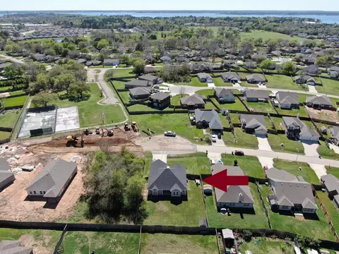 View/Area - 12426 Hackberry Dr, Willis, TX 77318 photo 4 of 5